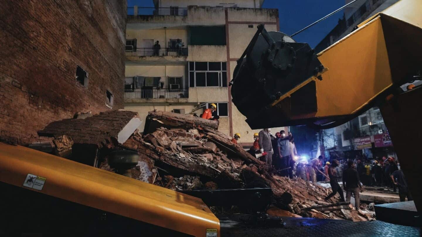 Delhi Satya Niketan collapse kills 6 after reported basement repairs