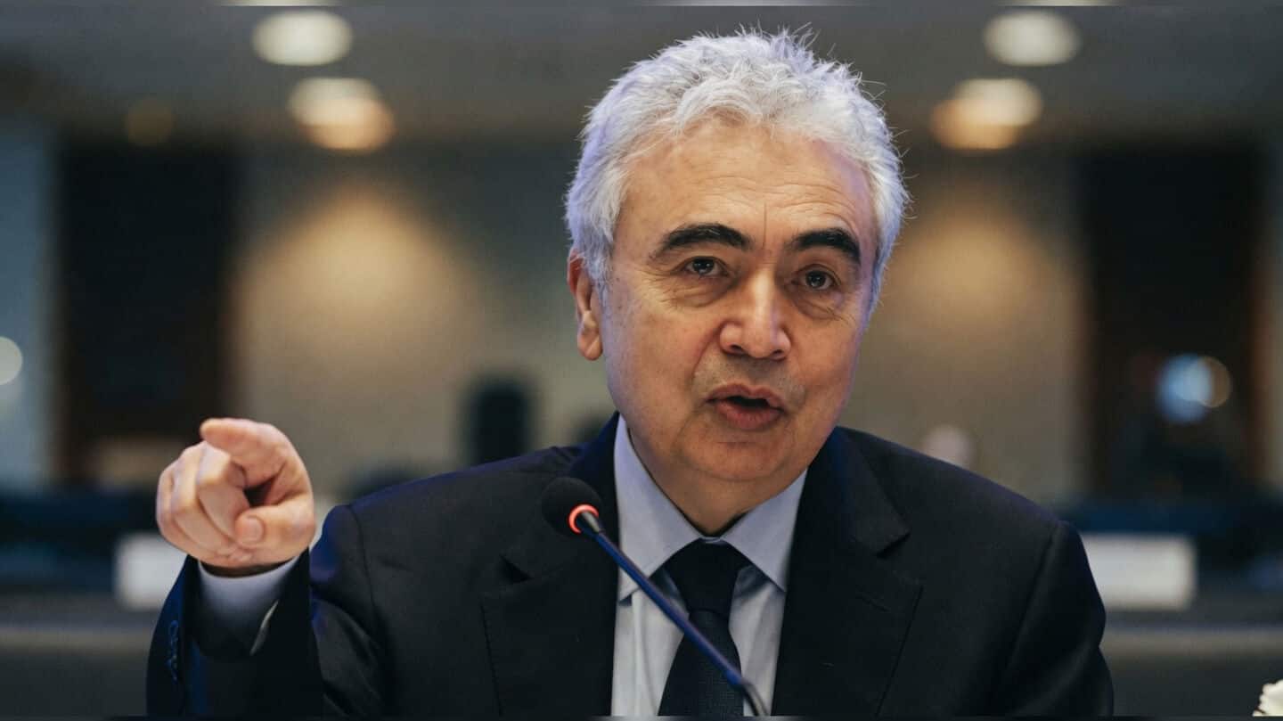 IEA warns Hormuz blockage could hurt world economy this summer