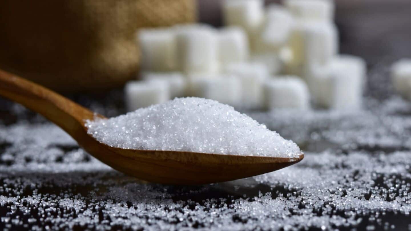 Maharashtra sugar mills start early production to boost Diwali supplies