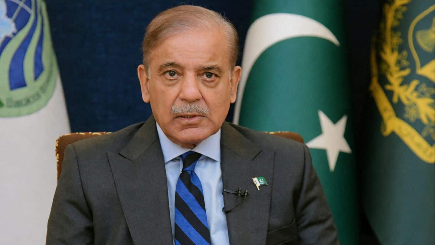Shehbaz Sharif offers talks if PTI ends march to Islamabad