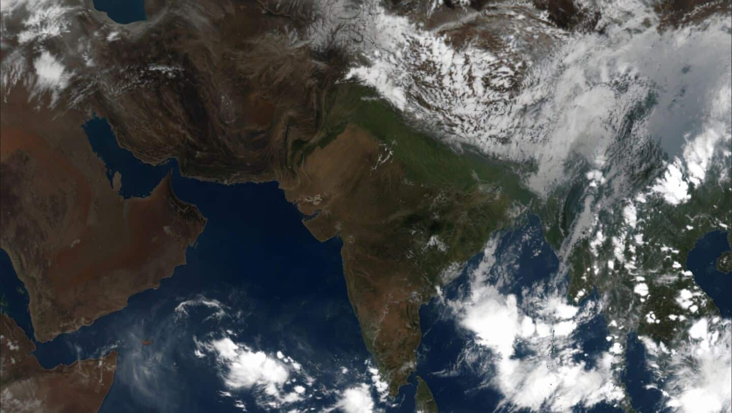 INSAT-3DS detects 2,500-km cloud band to break north India heatwave