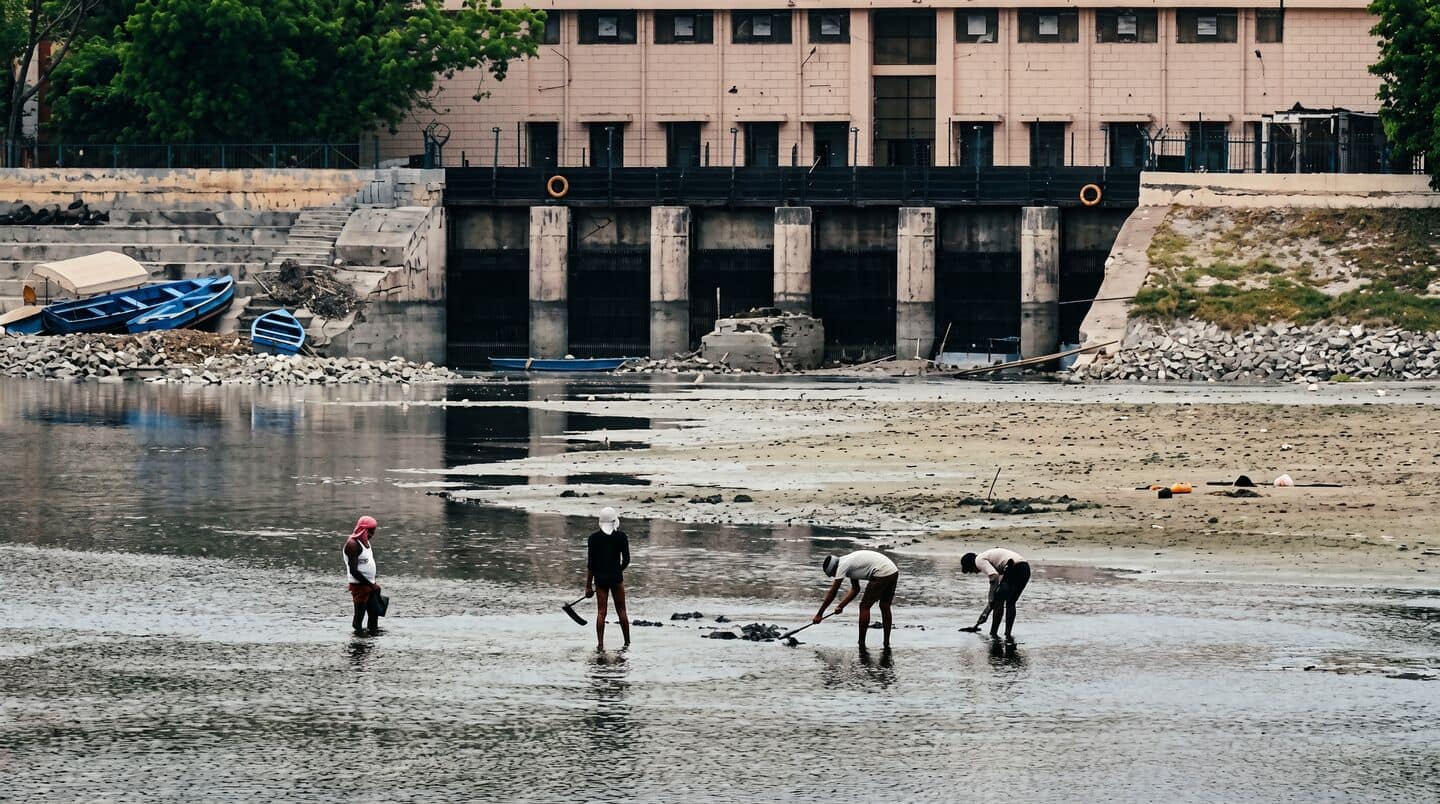 Delhi water shortages enter 10th day causing 9-10% supply gap