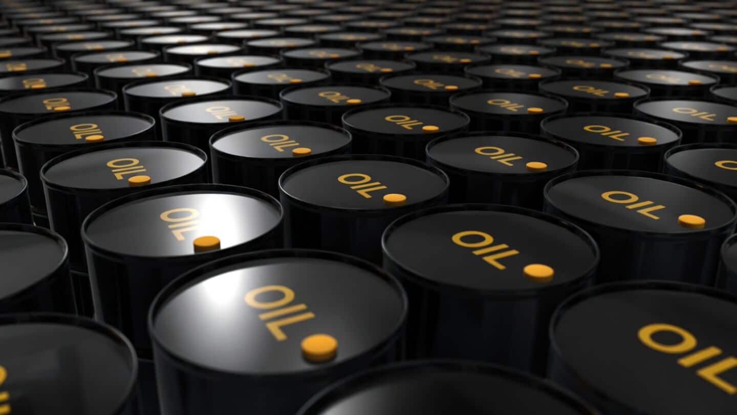 US strike in Strait of Hormuz lifts Brent to $89.18