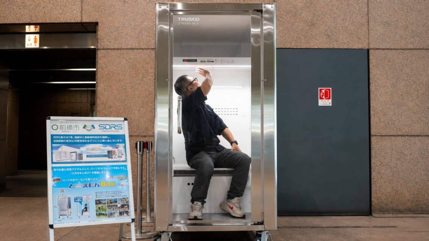 Japan rolls out Do Reimon Box to cool outdoor workers