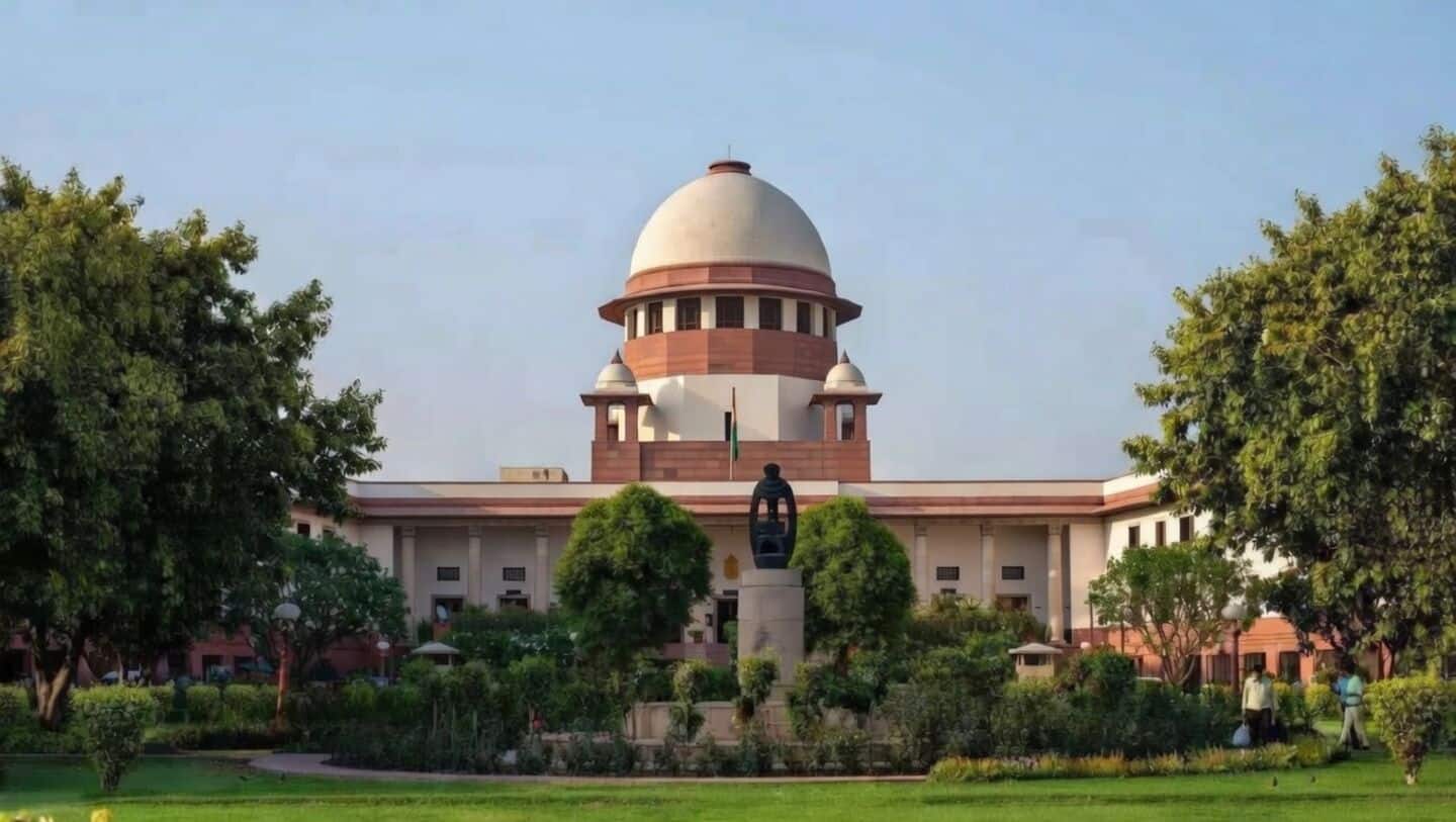 सुप्रीम कोर्ट का ममता बनर्जी को निर्देश, मतदाता सूची में धांधली पर दायर करें नई याचिका