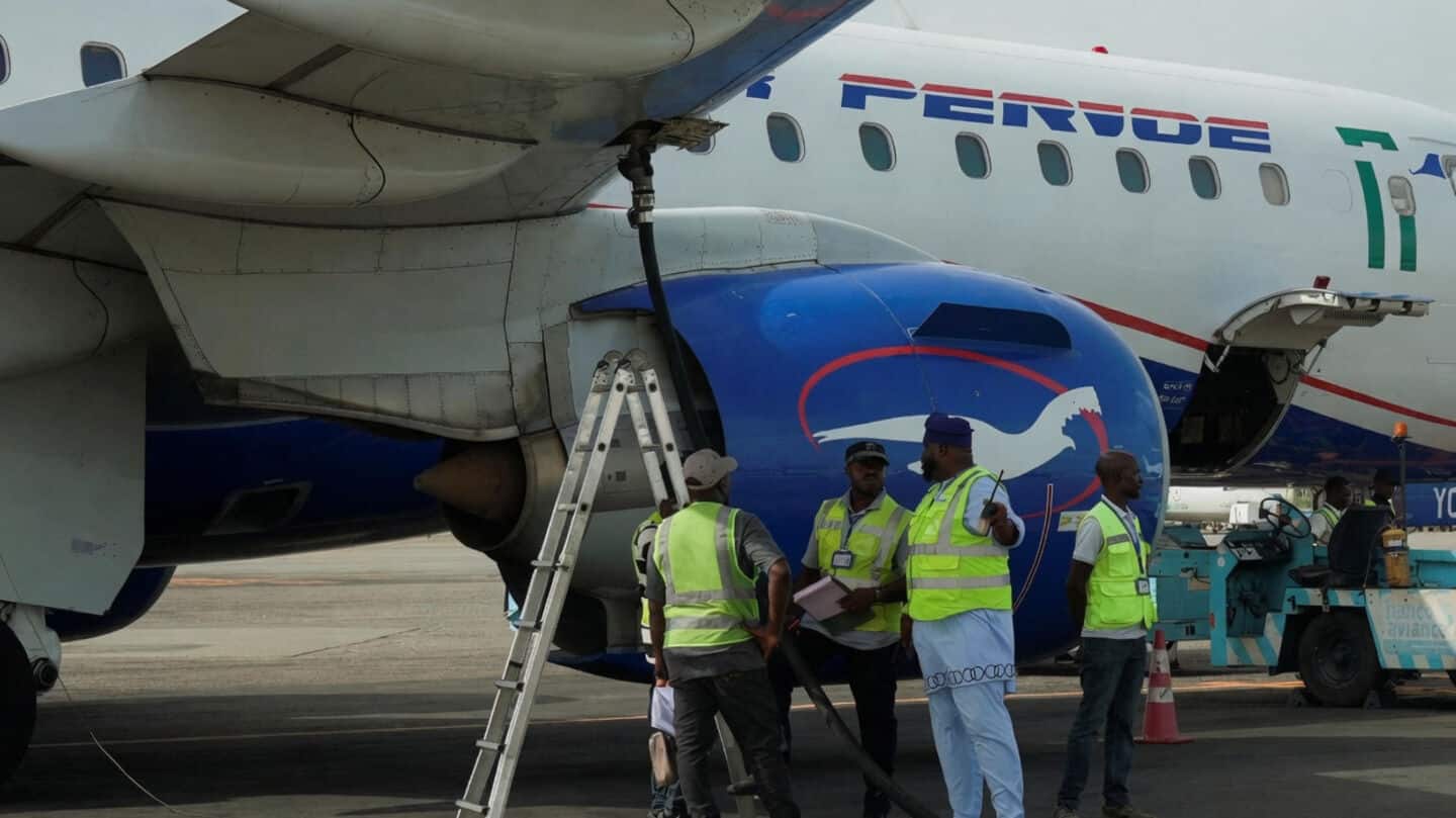 US airlines face 78% surge in April jet fuel costs