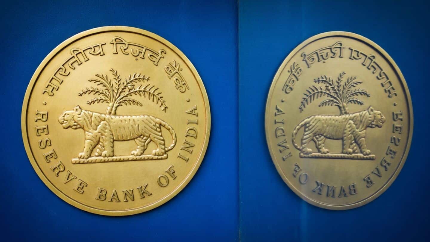 India's 10-year bond yield slips to 7.04% after oil fall