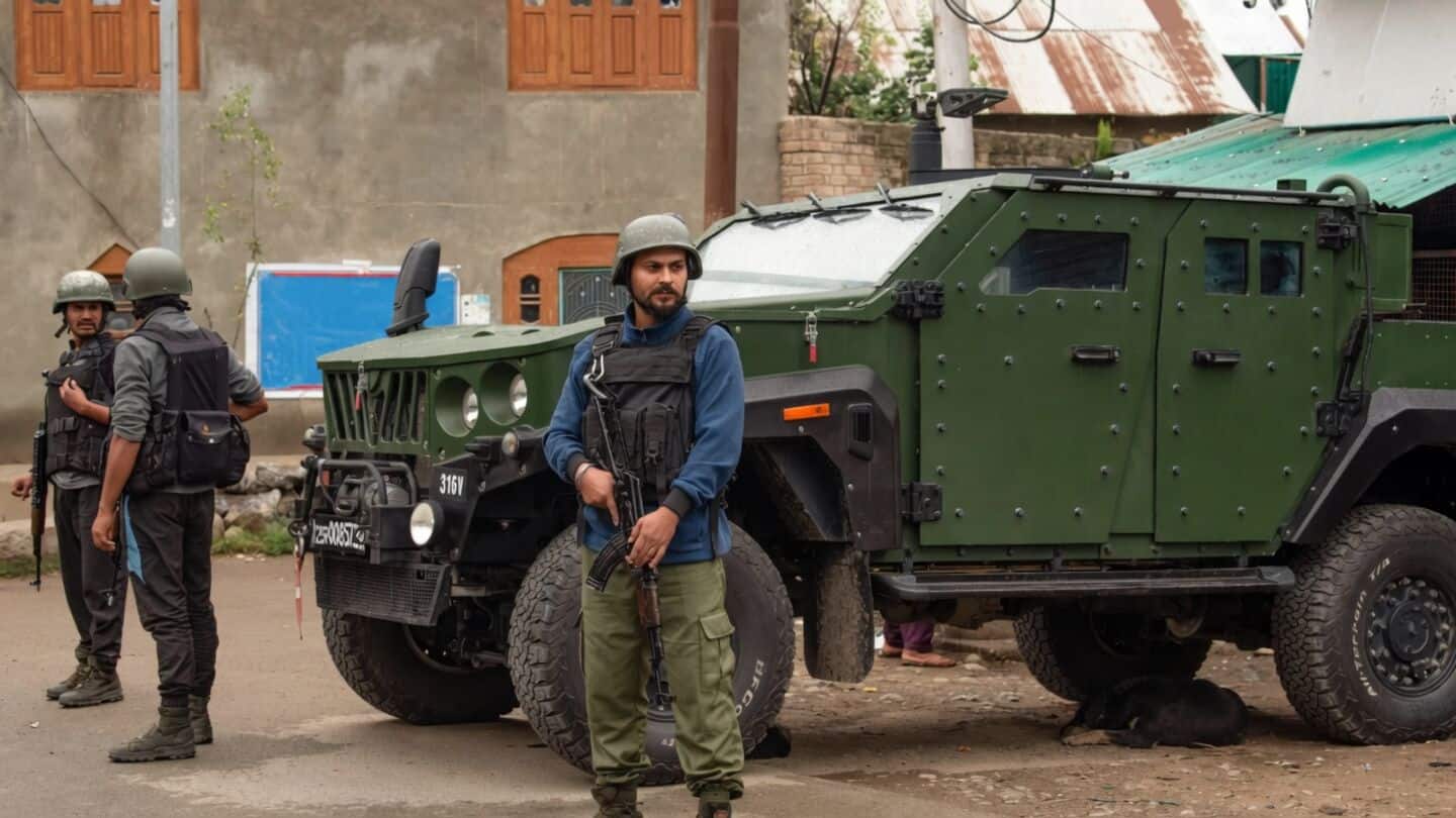 Security forces step up Doda Poonch searches after suspects filmed