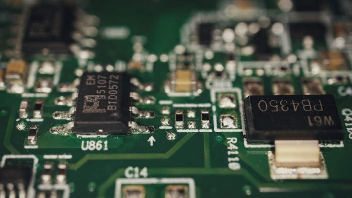 South Korea entry-level hiring jumps 47% amid AI chip demand