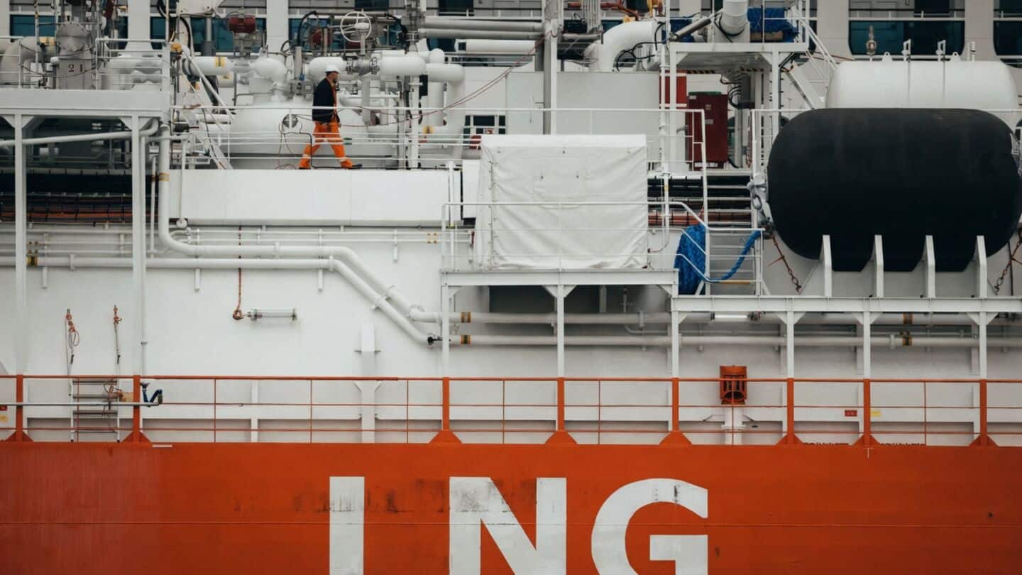 India and Norway start LNG shipments and pursue renewables