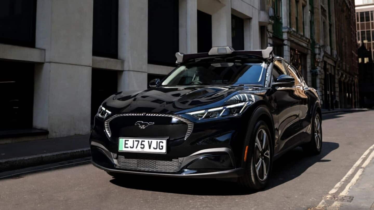 Transport for London licenses Wayve self-driving taxis with driver requirement