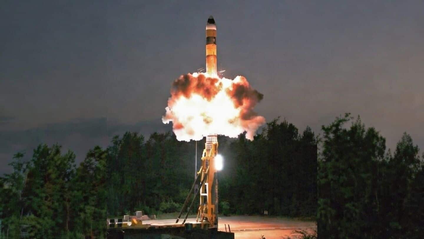 हिंद महासागर में दहाड़ी MIRV अग्नि, भारत ने सफल परीक्षण कर बढ़ाई अपनी सामरिक ताकत