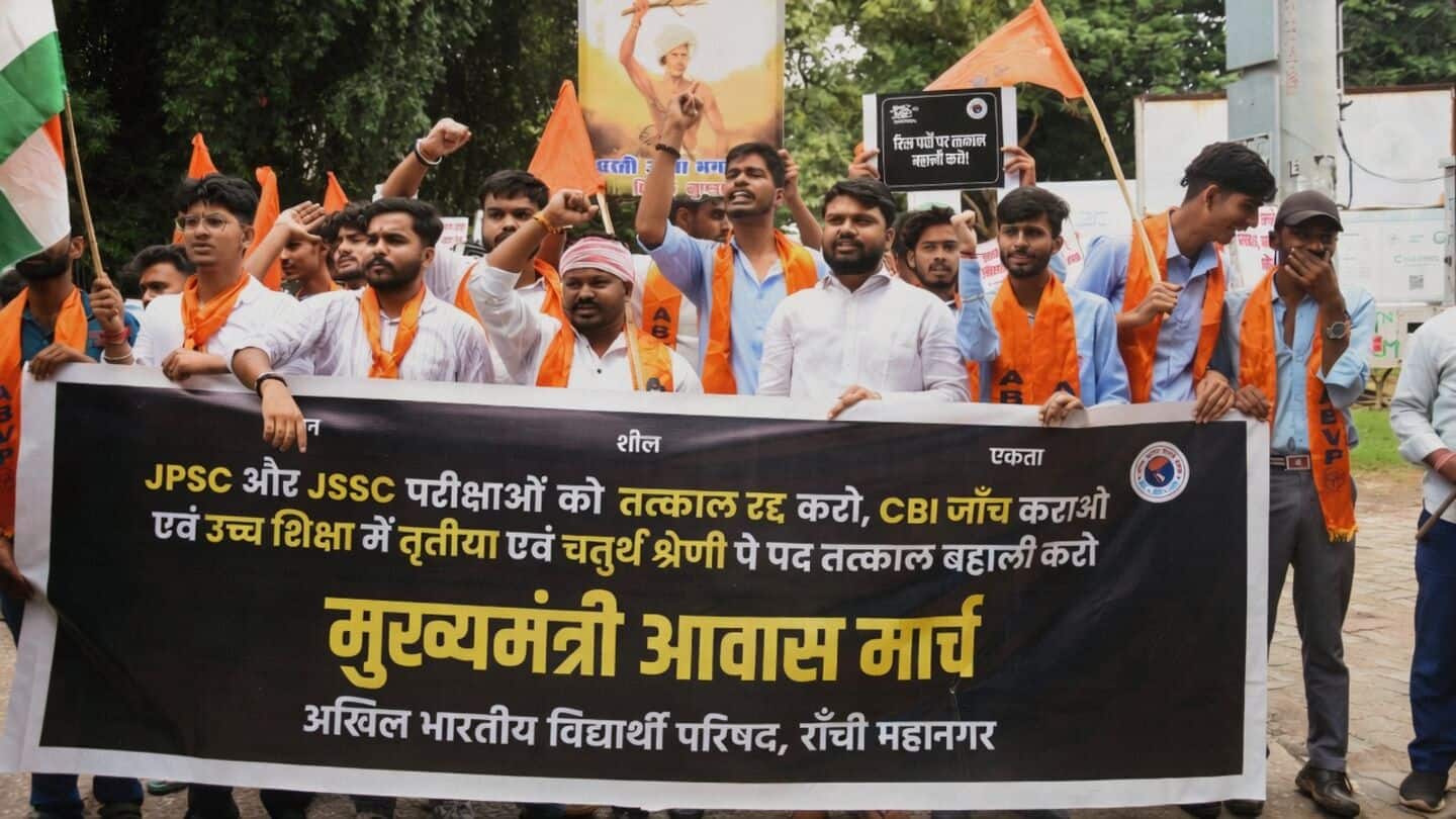 Jharkhand students protest, demand cancelation of 14th JPSC exam