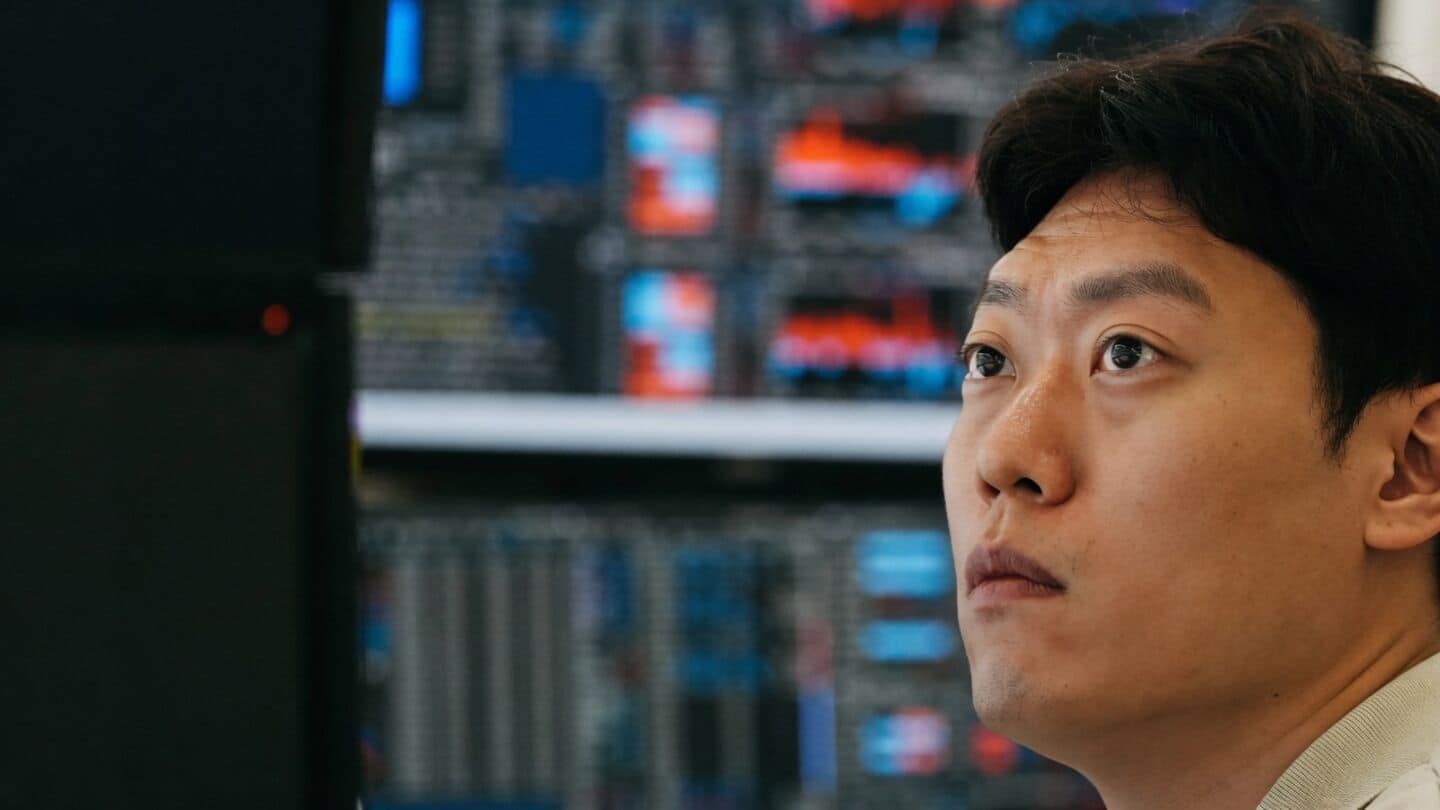South Korea's Kospi tumbles 8.18% amid AI stock sell-off