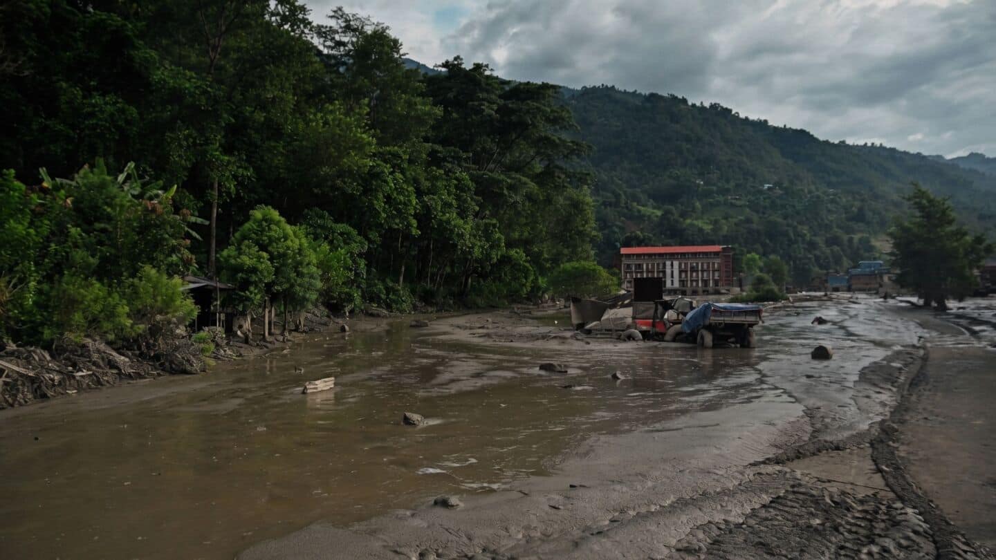 Nepal glacier collapse triggers floods, 270 dead, over 800 missing