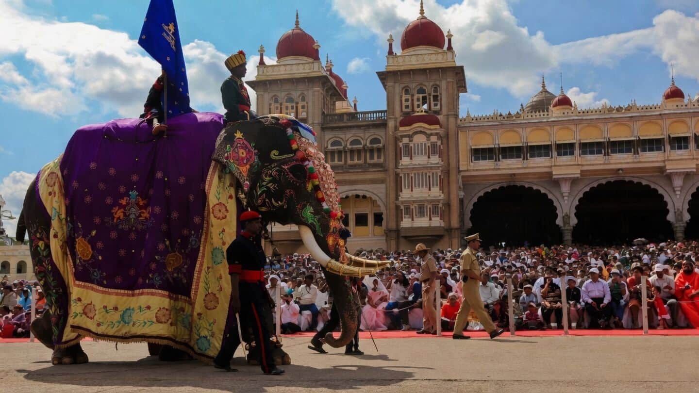 Abhimanyu is Nishane Aane and leads Mysuru Dasara Jamboo Savari