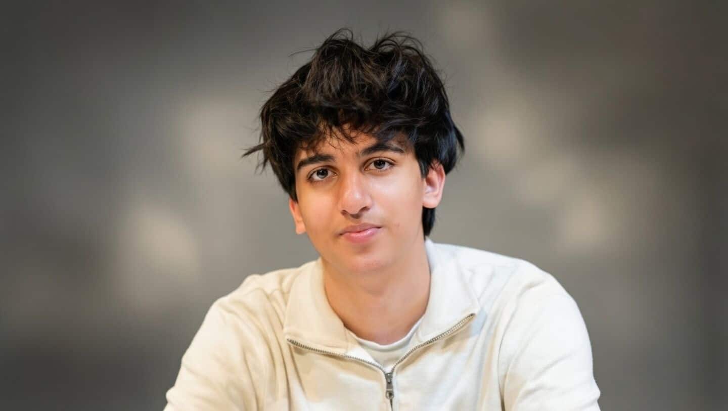 This teen turned down $300,000 investment to stay in school