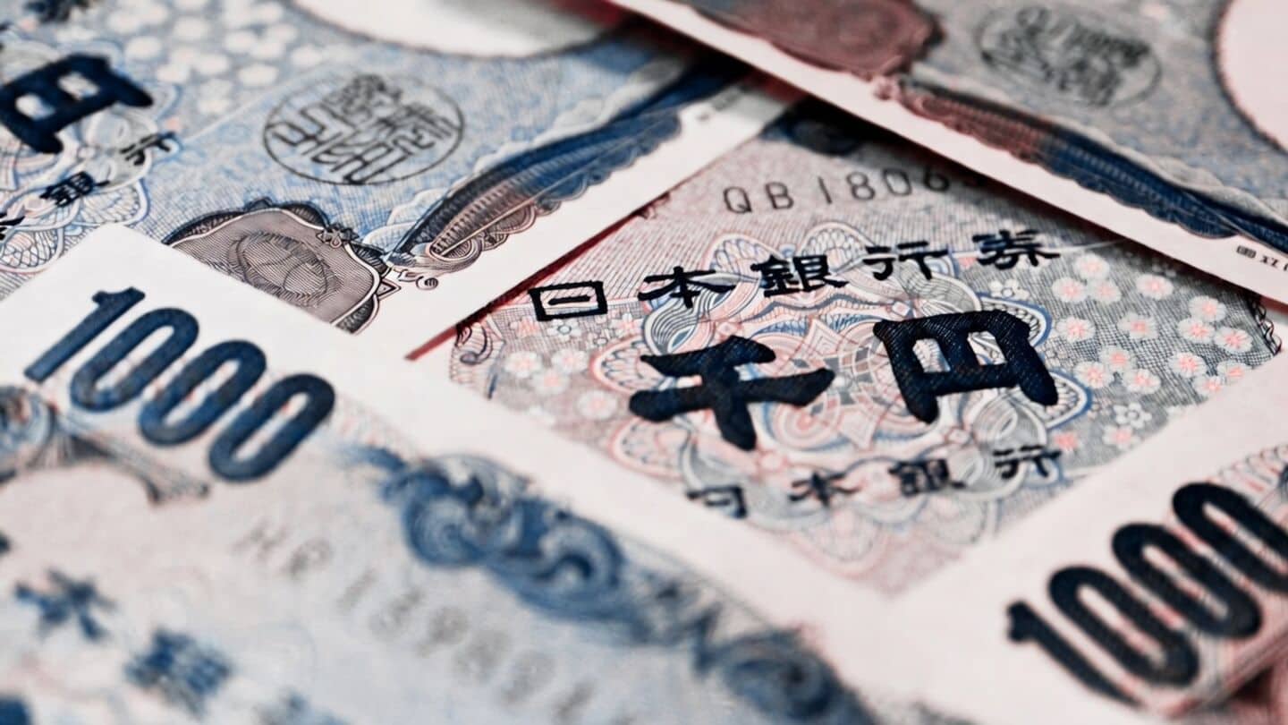 Japan 10 year government bond yield hits 3.075% since 1996