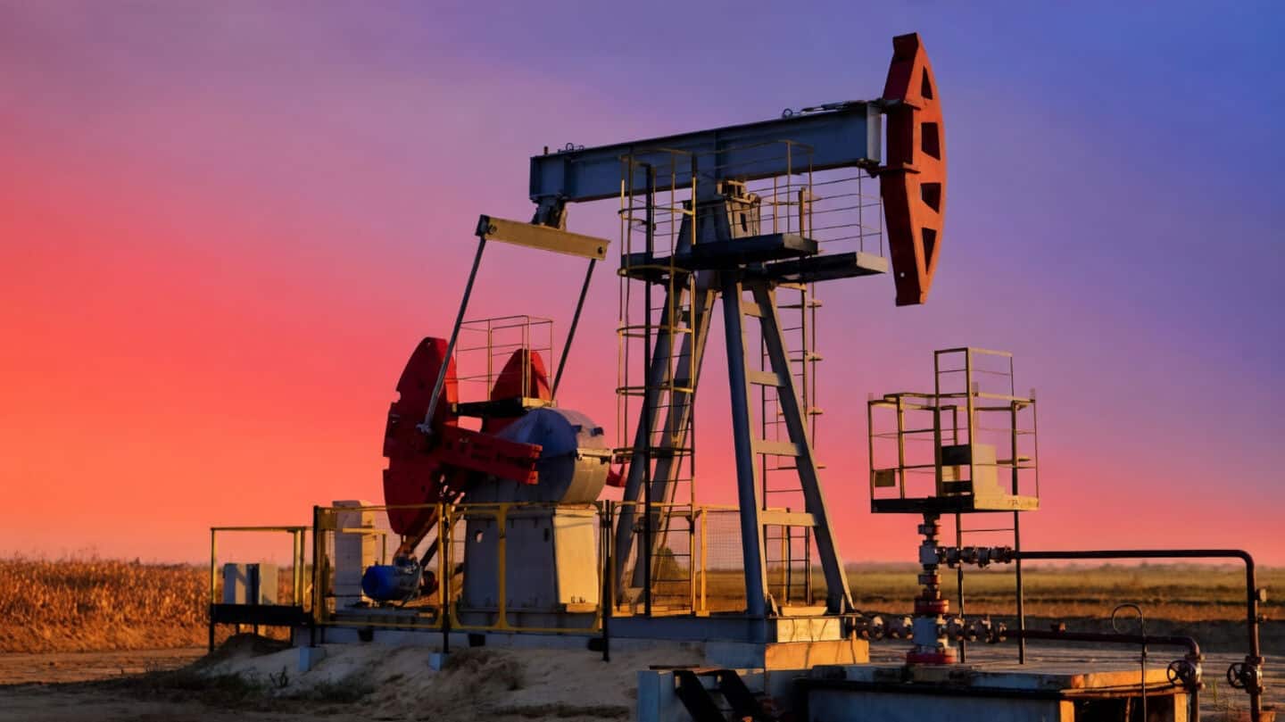 Exxon Mobil warns inventories may slump, crude could reach $150-$160