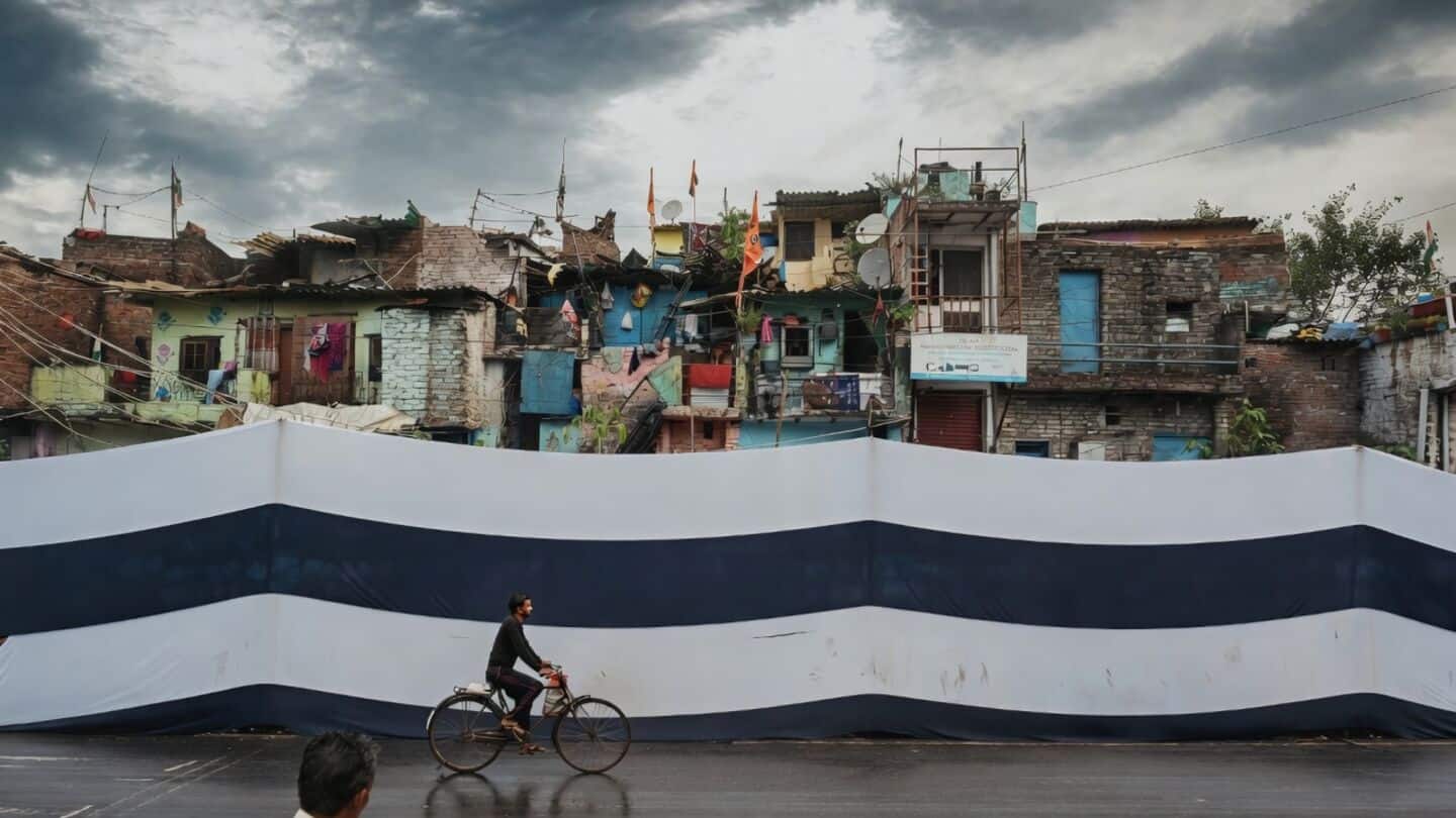 Curtains erected around Delhi's 'Coolie camp' slum before BRICS summit