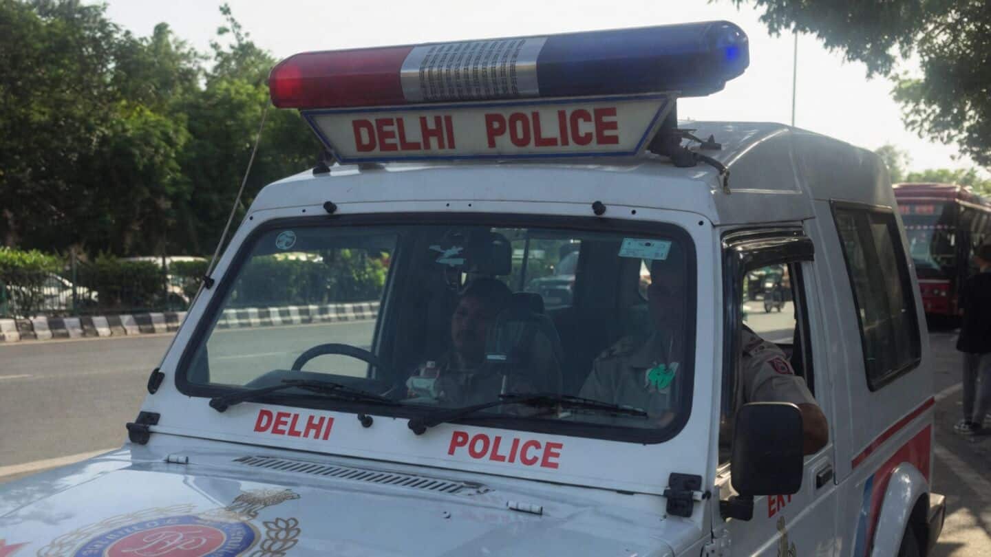Three men posing as police rape 17-year-old near Kalkaji Mandir