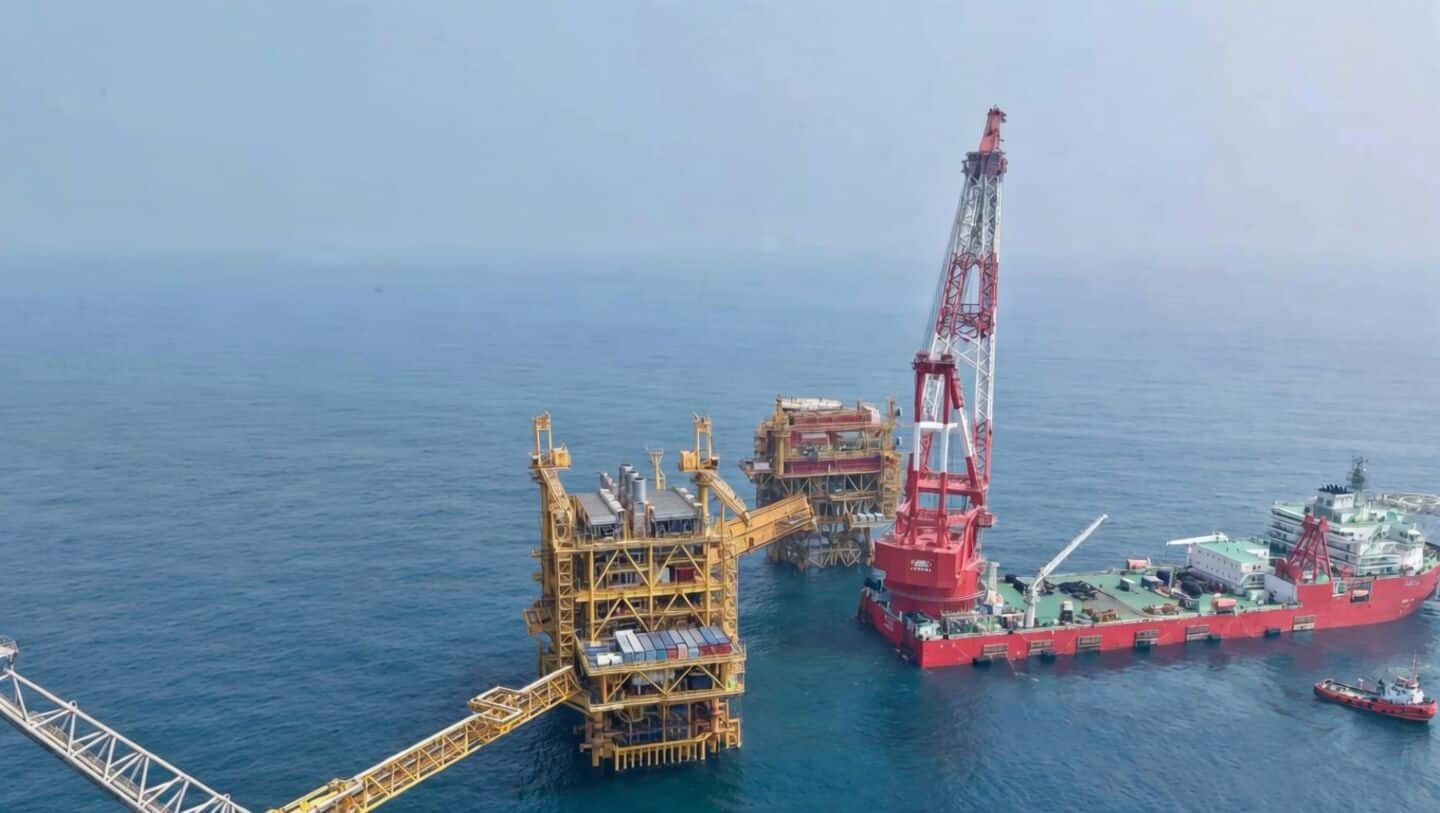 India considers petroleum aid to neighbors while prioritizing domestic needs