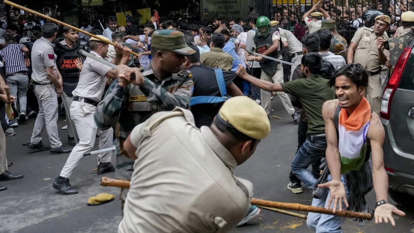 Families of 4 injured officers petition SC after CJP protest