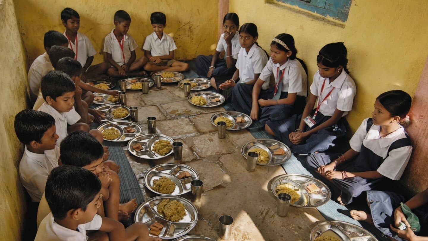 Maharashtra proposes midday meal expansion to classes 9 and 10