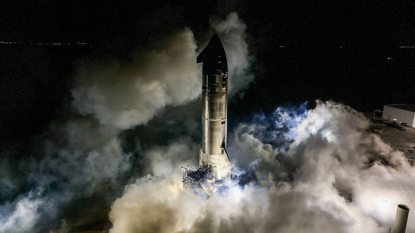 SpaceX prepares for 10th Starship test flight