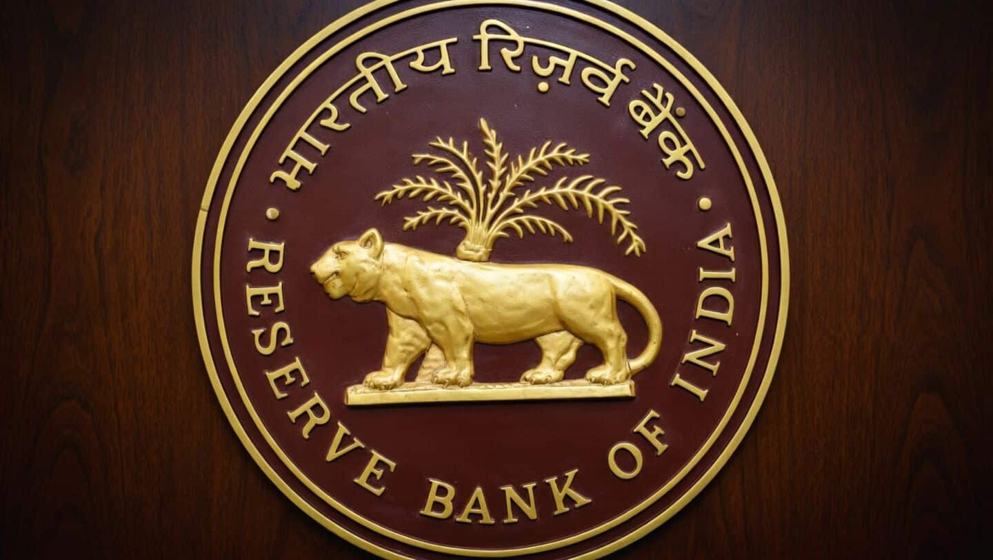 RBI mandates same-day credit to accounts for forex-hour international remittances