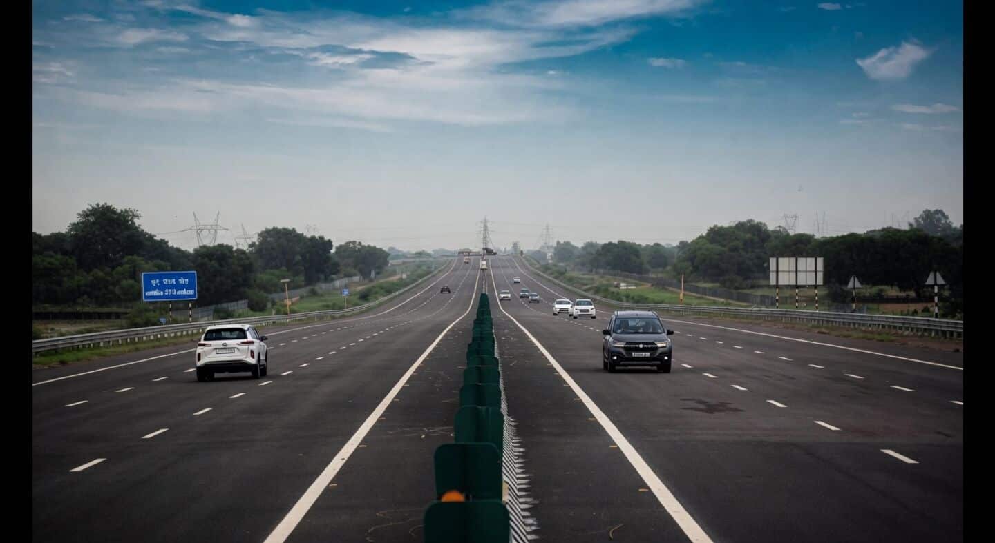 NHAI data: Lucknow-Kanpur Expressway 13,328, NH-27 20,062 1st day