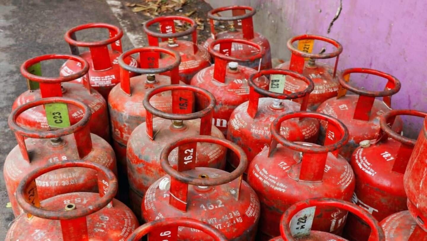 LPG crisis: Restaurants shut, iconic dishes disappear