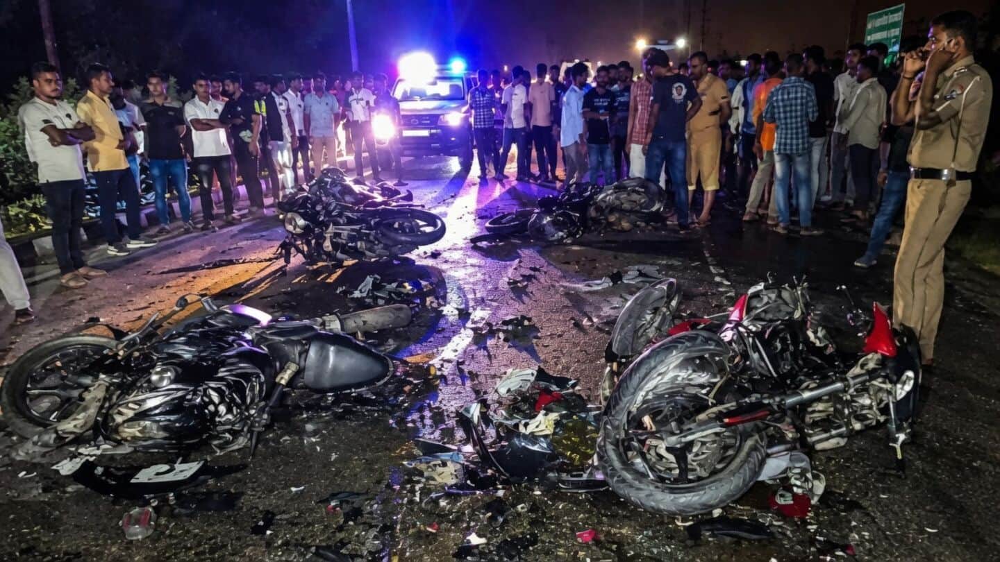 Late night Haridwar Kanwar route crash kills 3, injures 6
