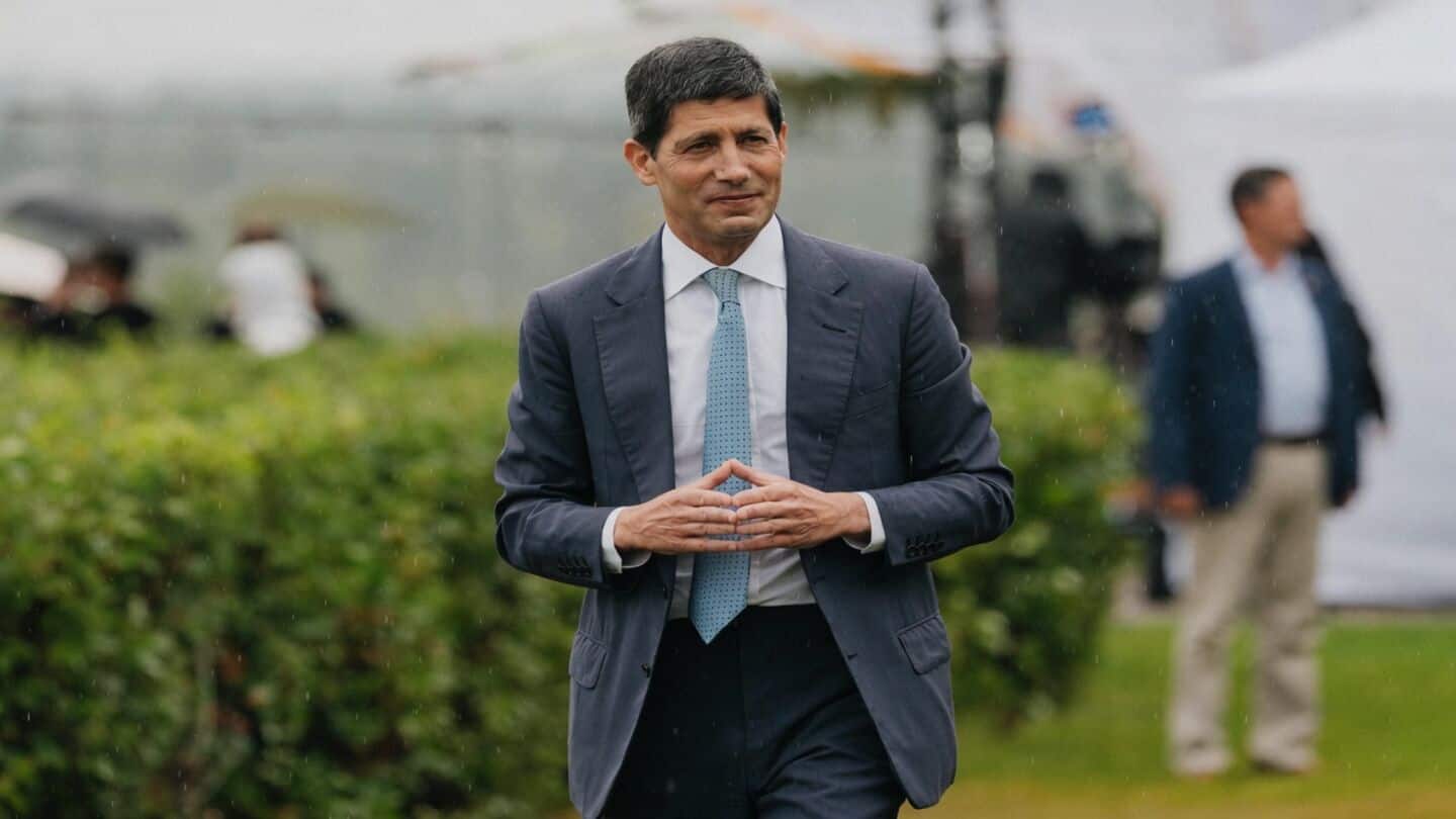 Kevin Warsh signals possible rate hike at Jackson Hole meeting