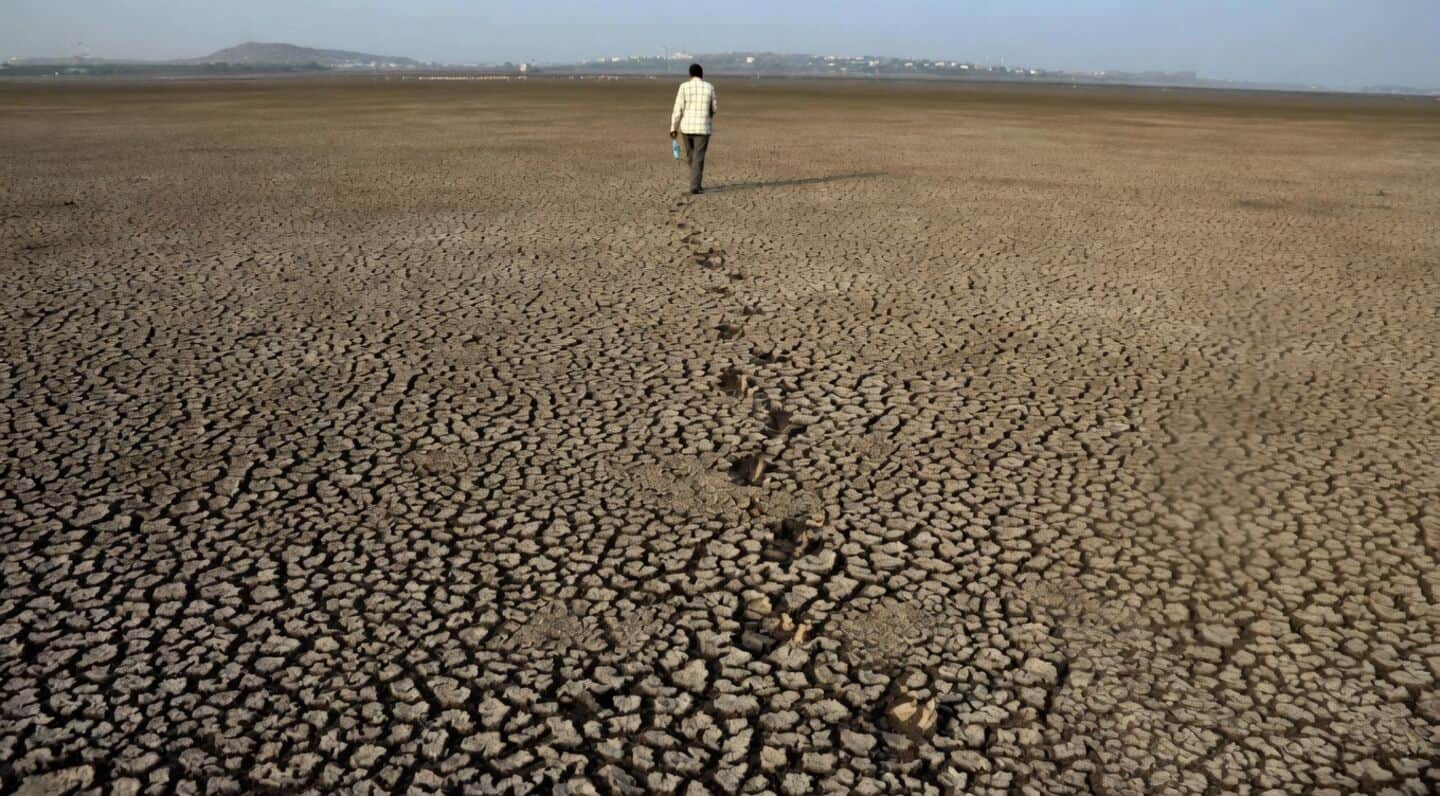 El Nino drought drives nearly 10,000 farming families from Kurnool