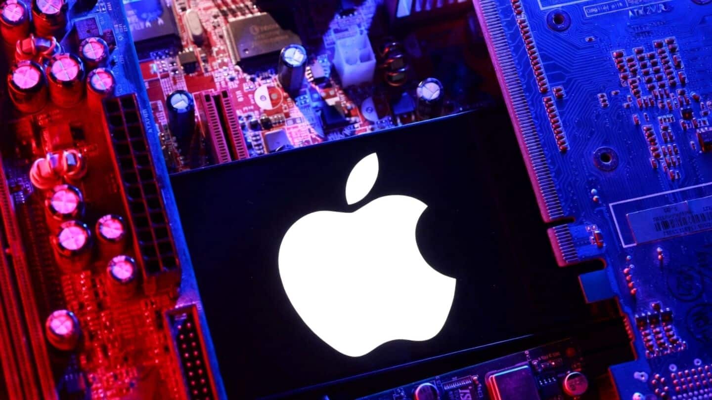 Apple stock falls 7.4% on slower sales growth, cost fears