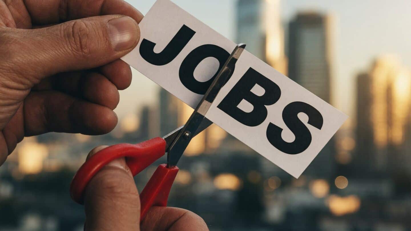 Fresh graduates offer entire 1st month's salary for job referrals