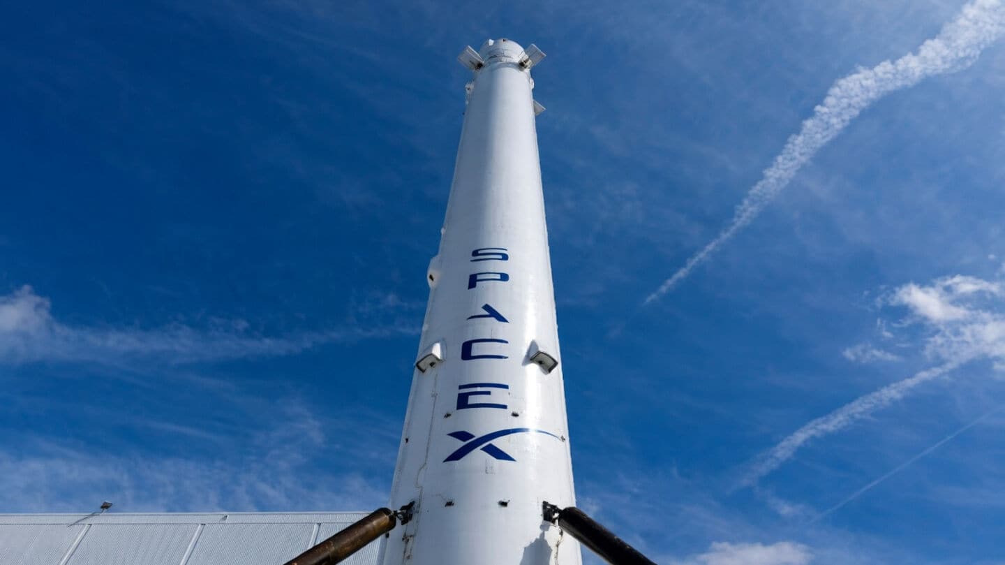 SpaceX taps bond market after IPO, Elon Musk keeps control