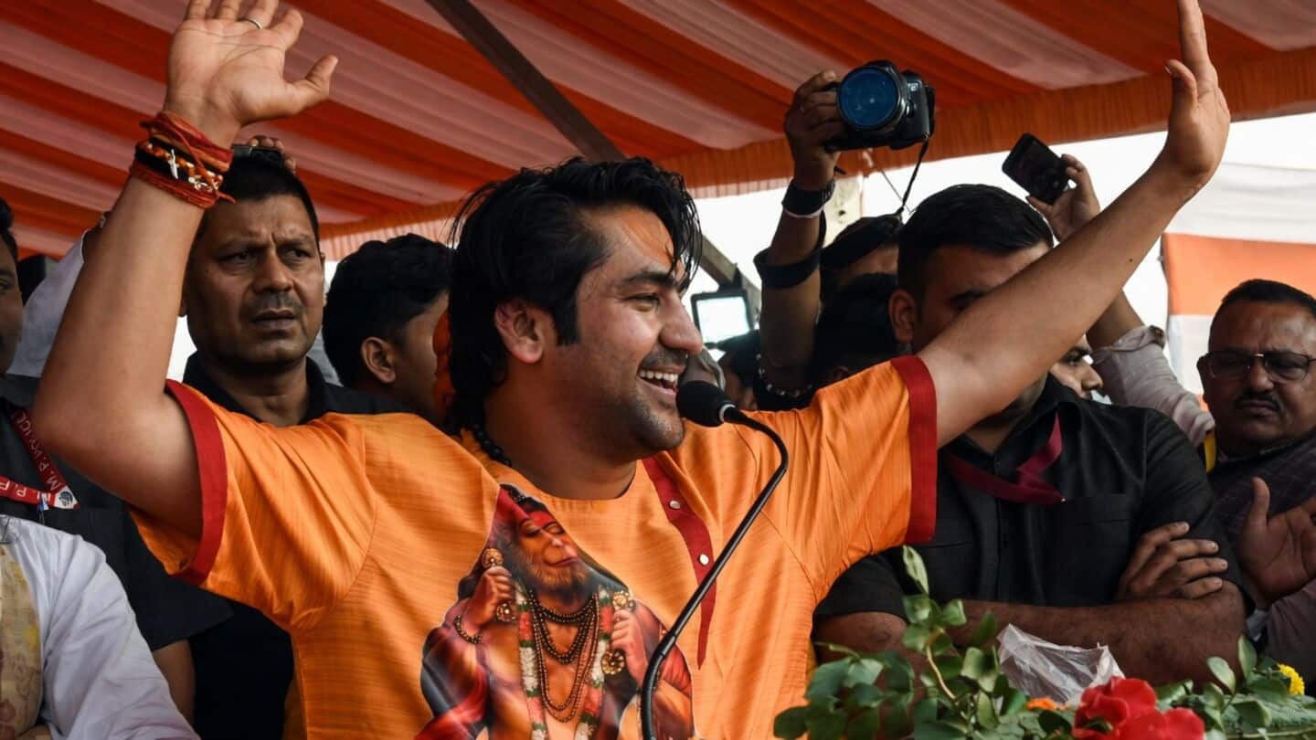 Police summon Ashutosh Chatterjee after protest over Dhirendra Krishna Shastri