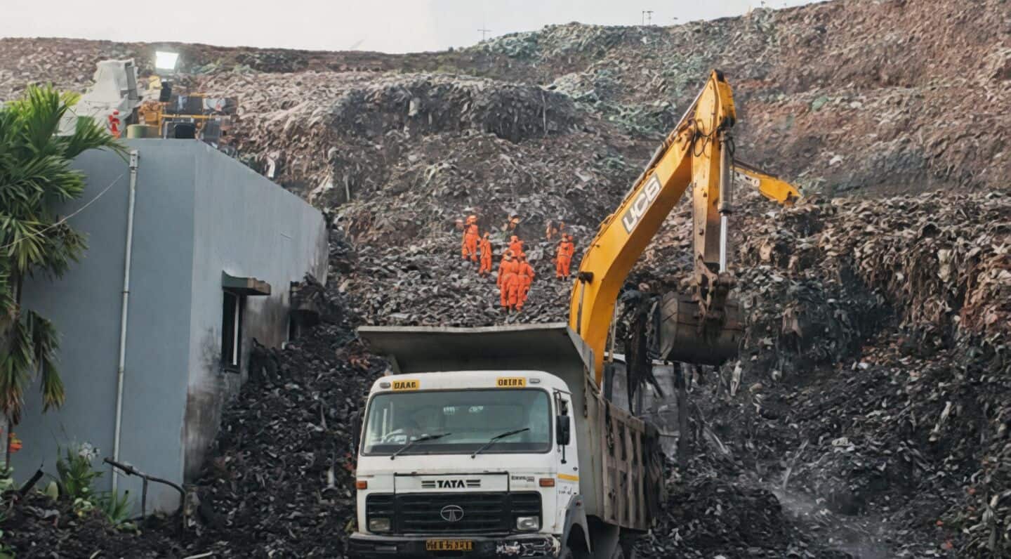 Three days after 3-story collapse in Moshi 8 believed trapped