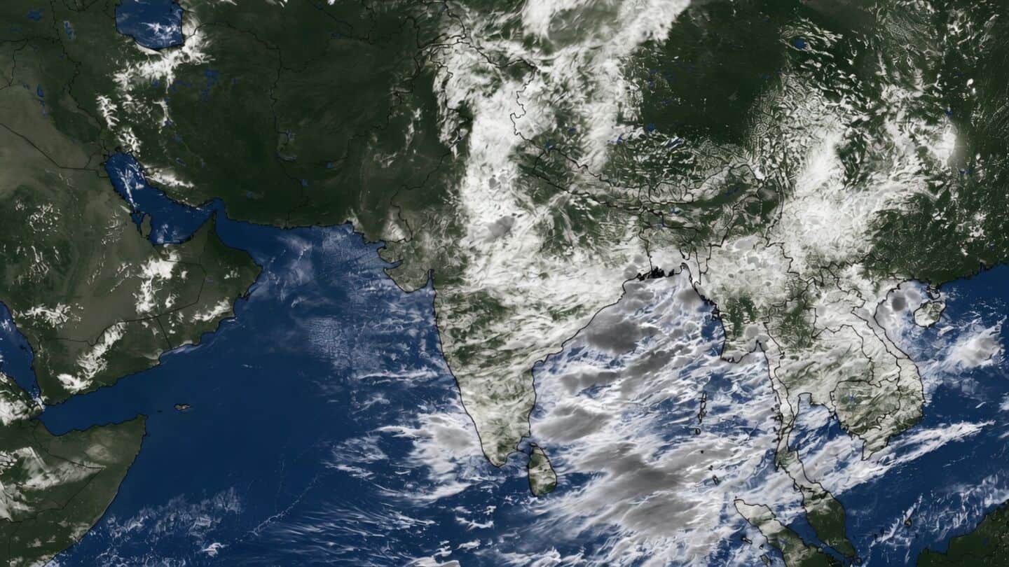 Delhi NCR under red alert as intense monsoon floods streets