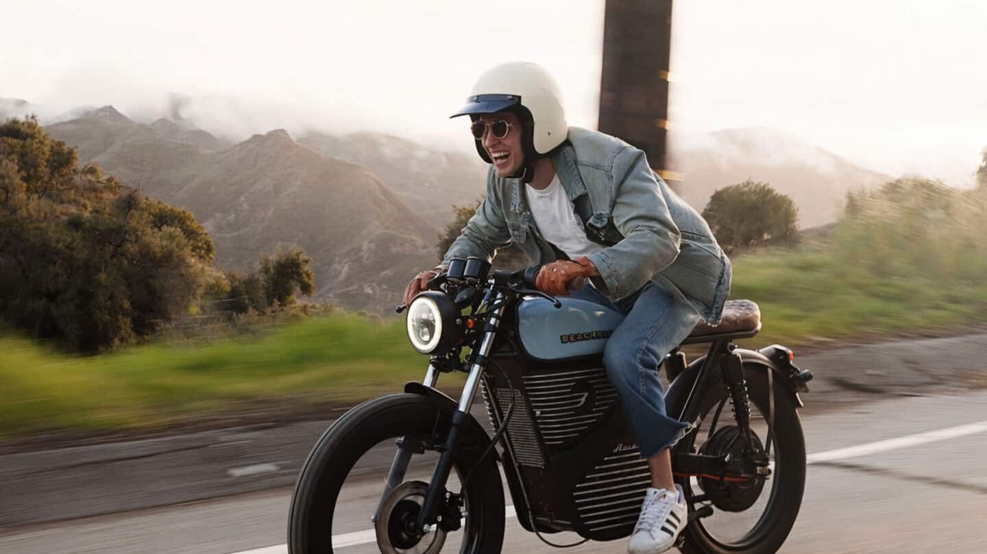 Canadian startup Beachman unveils Aviator electric cafe racer lineup