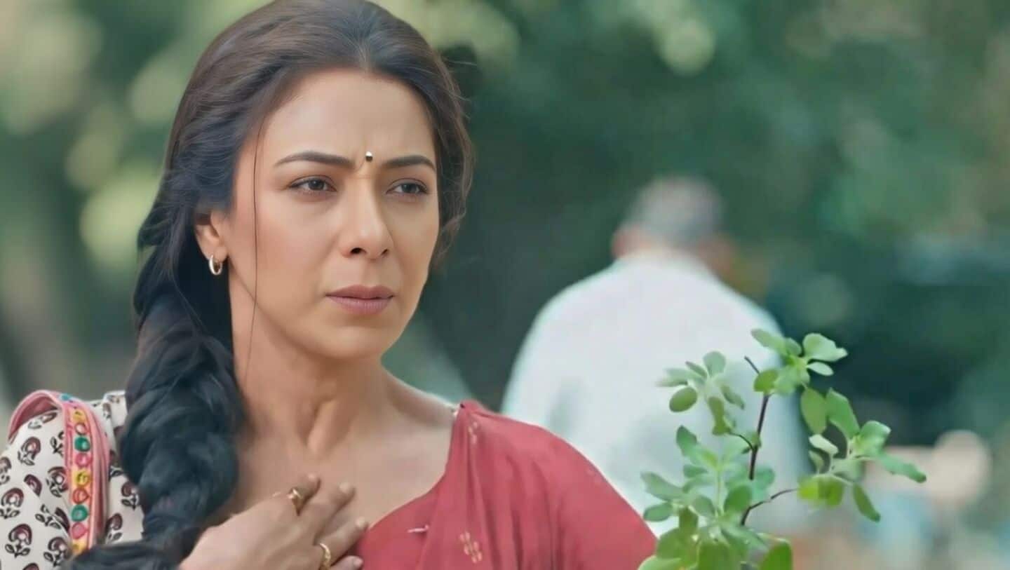 'Anupama' returns to Ahmedabad prioritizing Jaya's health amid family feud