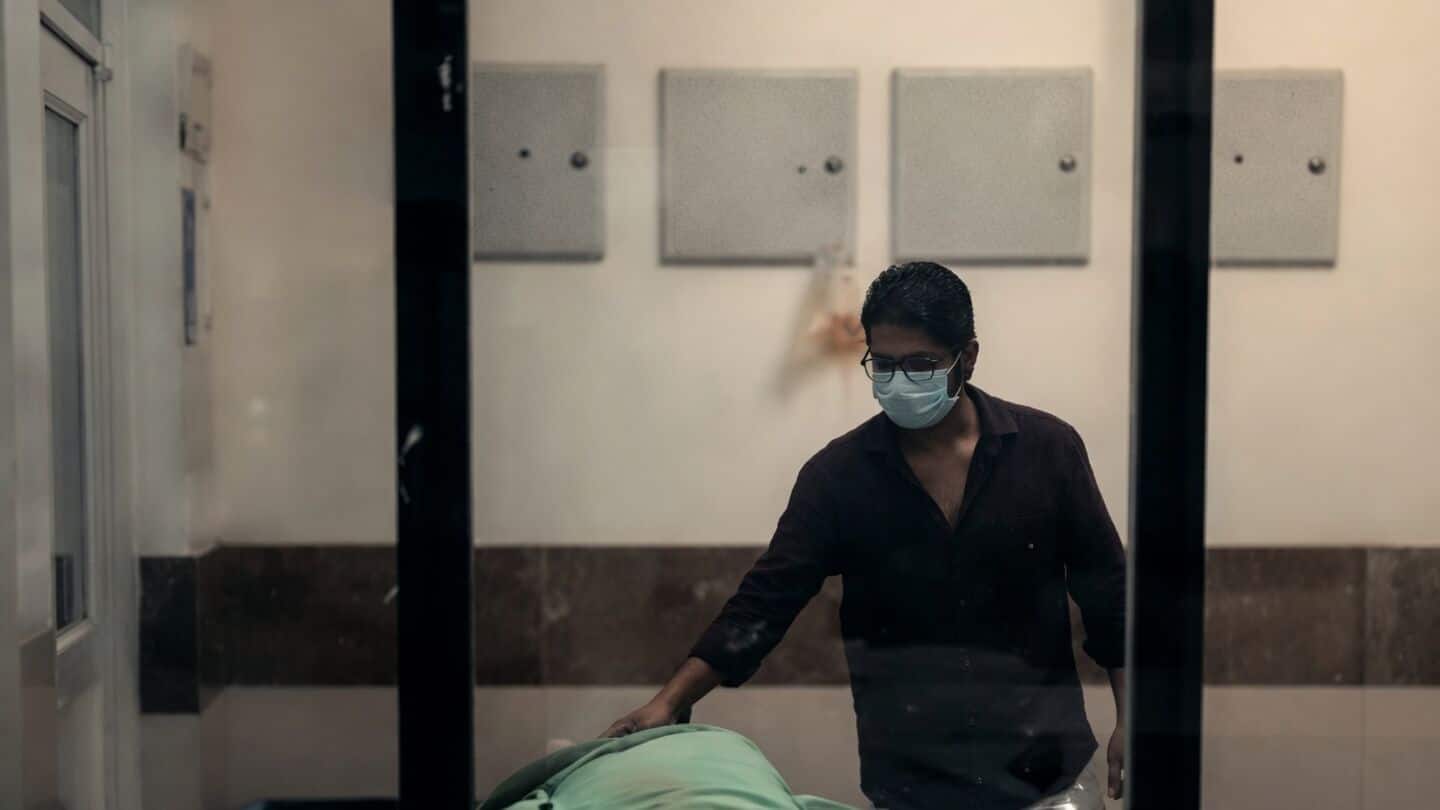 Gold chain stolen from Aarti Devi's body outside Siwan hospital