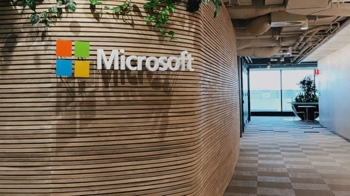 Microsoft Research offers 12-week Ph.D. internships in machine learning, statistics
