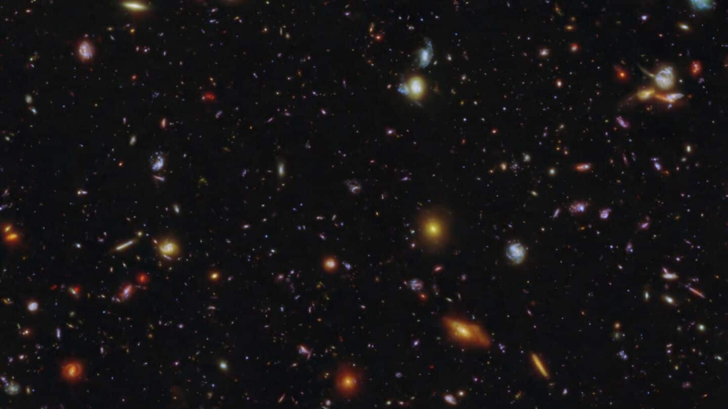 Hubble detects ultraviolet light from MXDFz4.4 during Epoch of Reionization