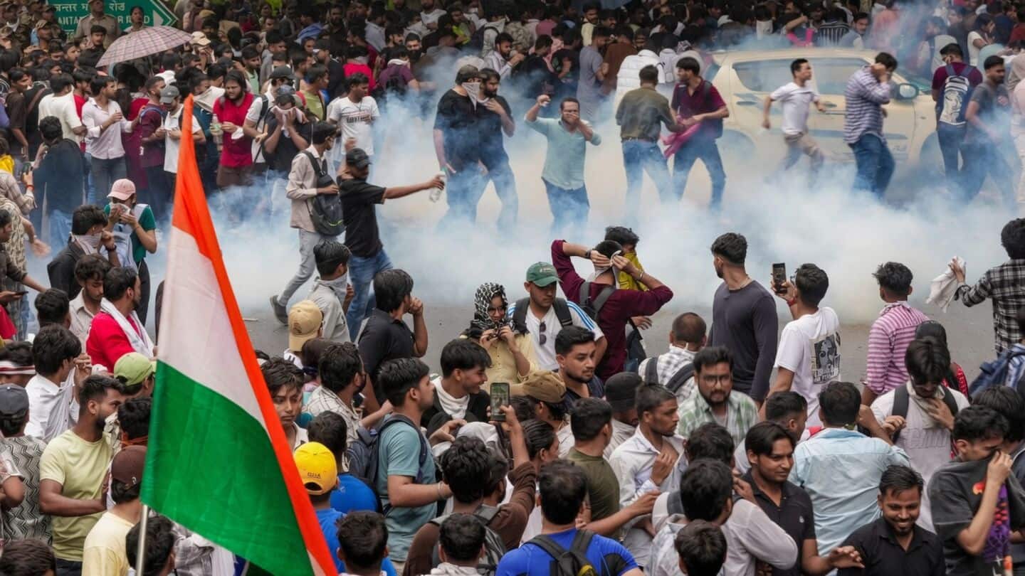 Delhi Police found nearly 1,000 accused at Jantar Mantar protest