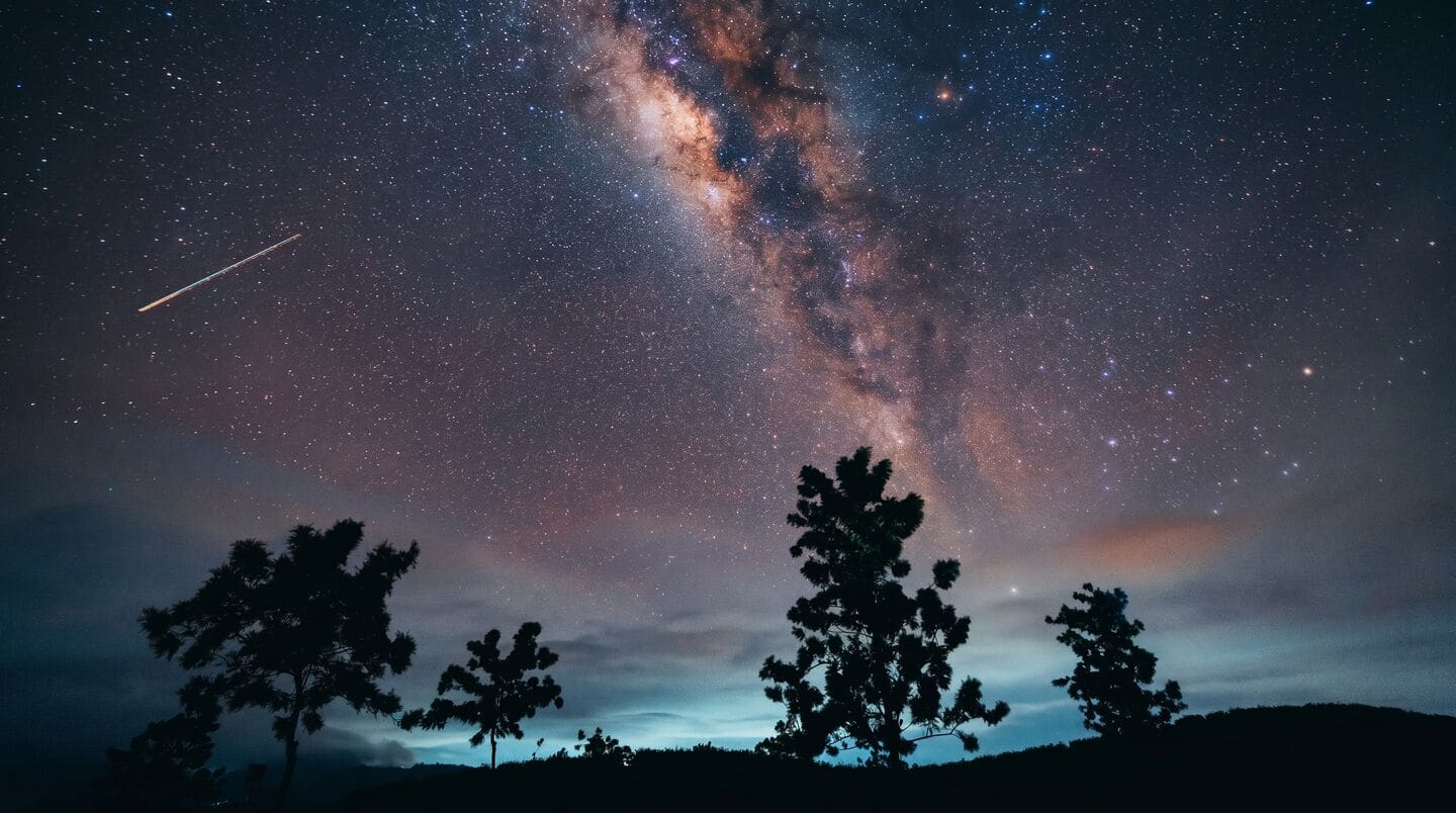 Eta Aquarids meteor shower from Halley's Comet peaks May 5-6