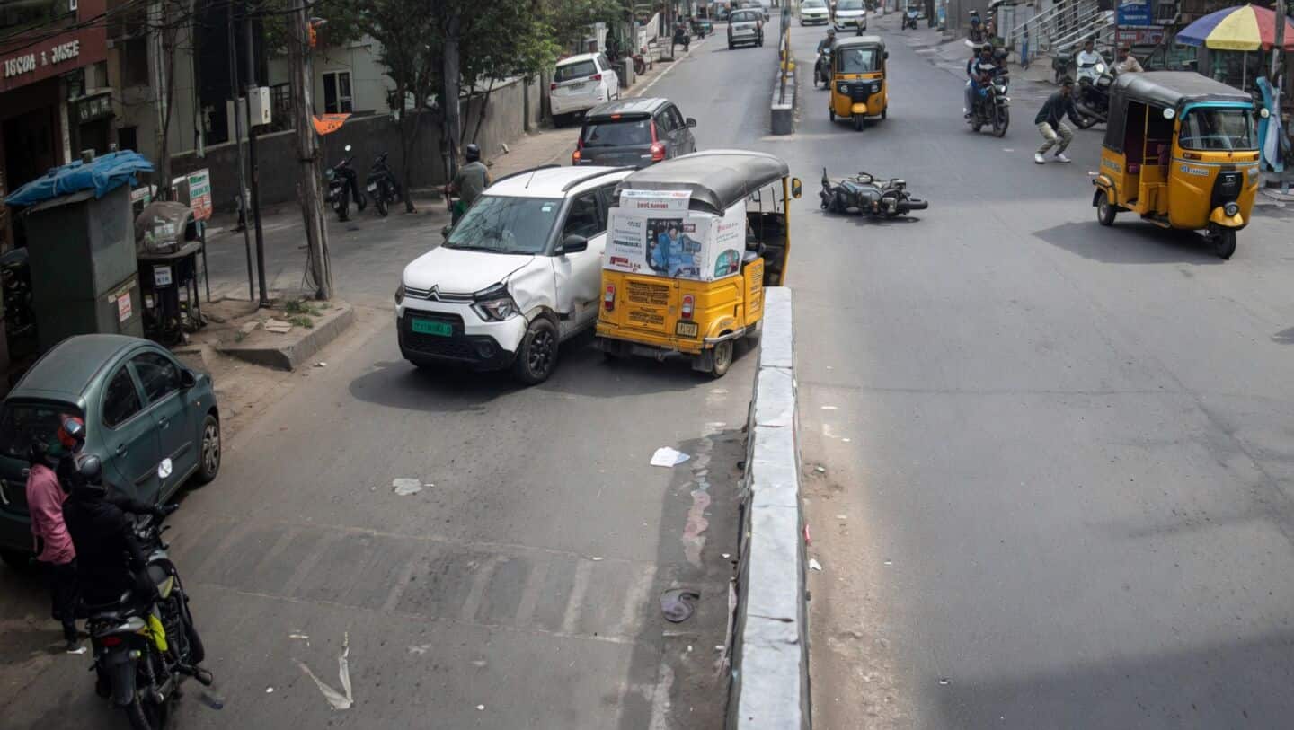 High-speed electric car crashes into Kukatpally tiffin center, injures motorcyclist