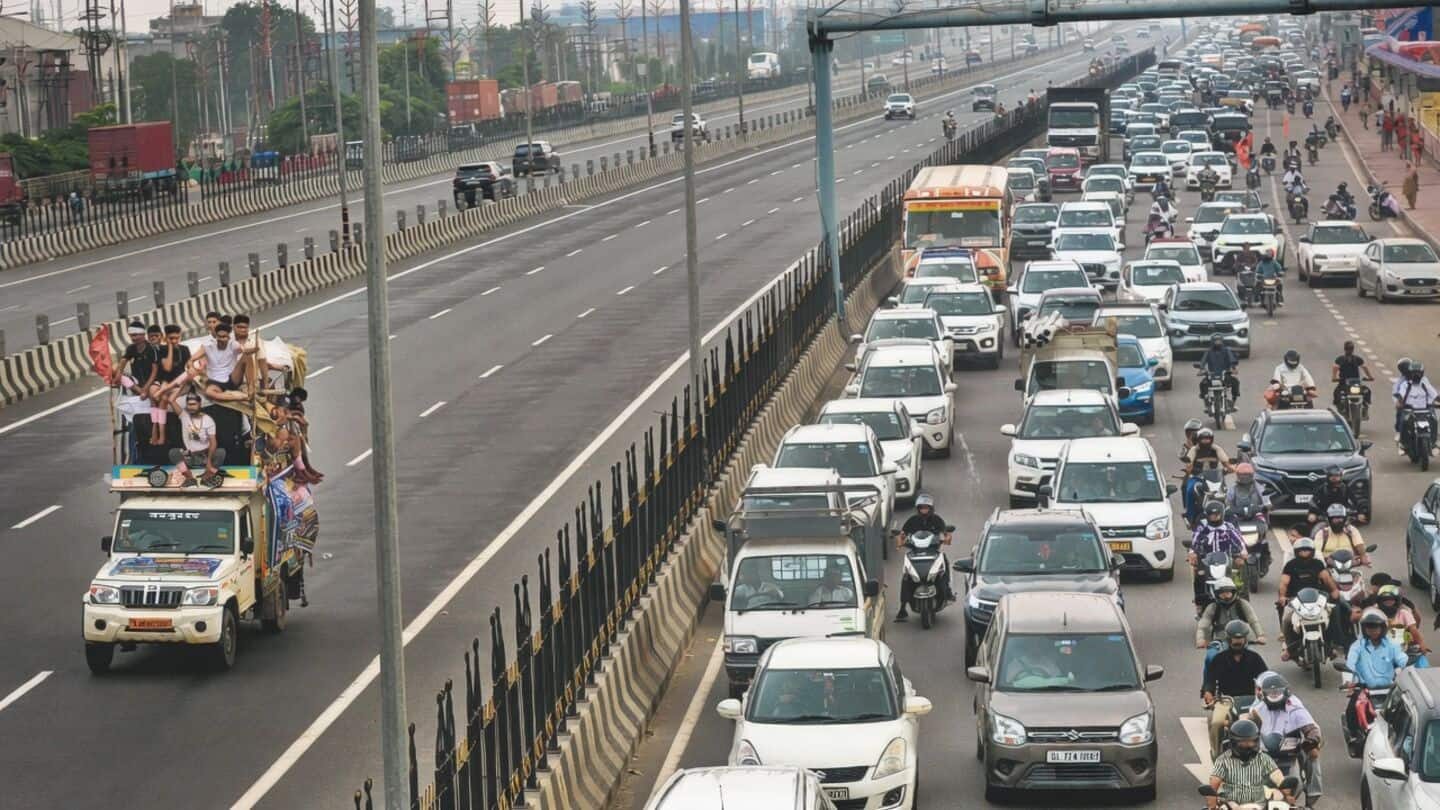 Kanwar Yatra diversions cause hours-long traffic jams in Ghaziabad, Noida